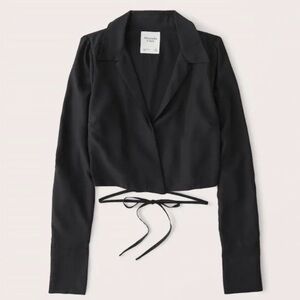 Abercrombie & Fitch Cropped Tie Waist Button Down